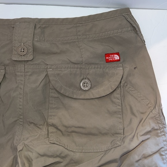 The North Face Shorts Womens 4 Long Khaki Tan Bermuda Casual Outdoor Hike READ - Picture 5 of 8